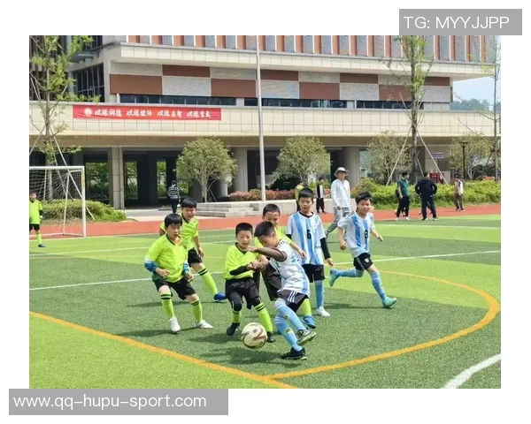 术临天下足球：探索足球技艺与战术的完美结合之道